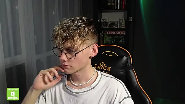 Keytaro online show from 11.11.25