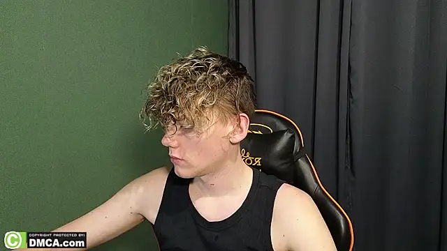 Snapshot of Keytaro chatting on 02.13.26 Keytaro online show from 02.13.26