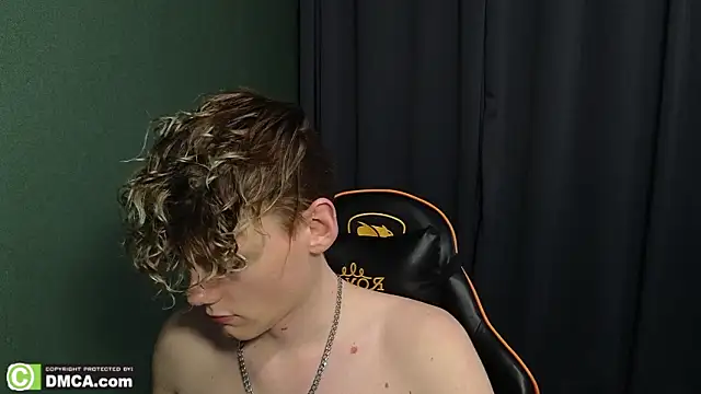 Snapshot of Keytaro chatting on 02.20.26 Keytaro online show from 02.20.26