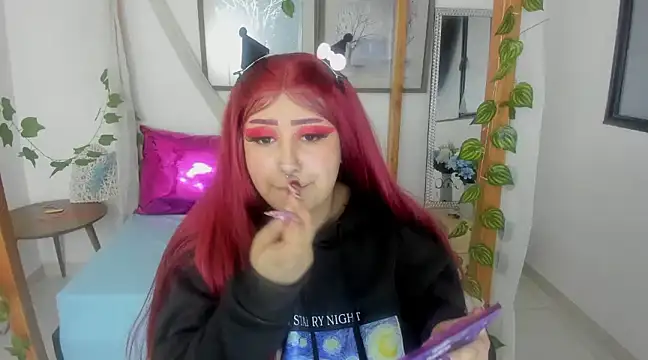 lussyevans24 online show from 02.26.25