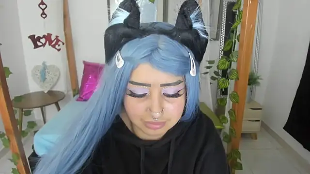 lussyevans24 online show from 03.15.25