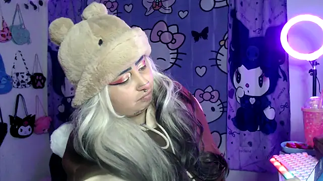 lussyevans24 online show from 09.13.25