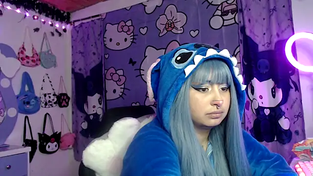 lussyevans24 online show from 09.23.25