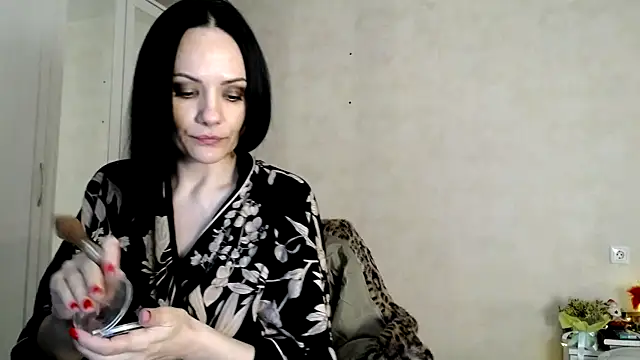 Snapshot of Devil_Goddess chatting on 12.30.24 Devil Goddess online show from 12.30.24