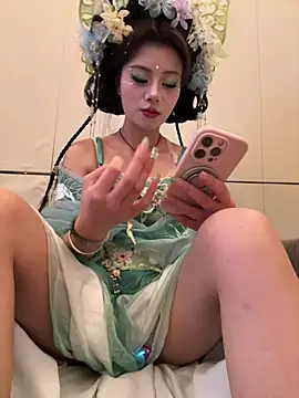 Snapshot of Asia-Melody chatting on 03.12.26 Asia-Melody online show from 03.12.26