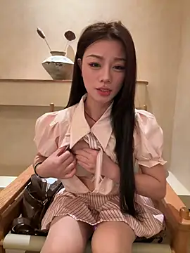 Snapshot of Asia-Melody chatting on 05.18.26 Asia-Melody online show from 05.18.26