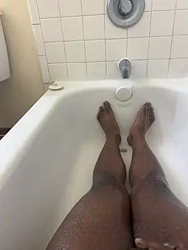 Snapshot of saddlewalker35 chatting on 01.16.25 saddlewalker35 online show from 01.16.25