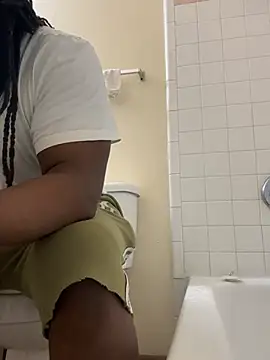 Snapshot of saddlewalker35 chatting on 01.18.25 saddlewalker35 online show from 01.18.25