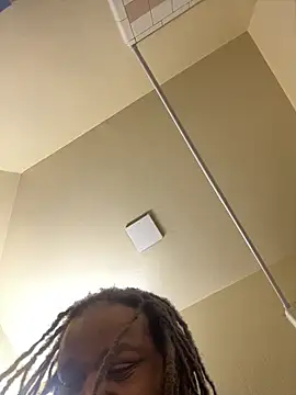 Snapshot of saddlewalker35 chatting on 01.23.25 saddlewalker35 online show from 01.23.25