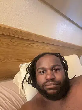 Snapshot of saddlewalker35 chatting on 02.02.25 saddlewalker35 online show from 02.02.25