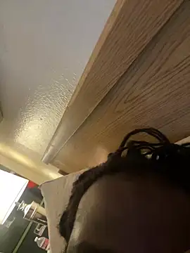 Snapshot of saddlewalker35 chatting on 02.02.25 saddlewalker35 online show from 02.02.25