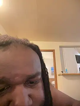 Snapshot of saddlewalker35 chatting on 02.22.25 saddlewalker35 online show from 02.22.25