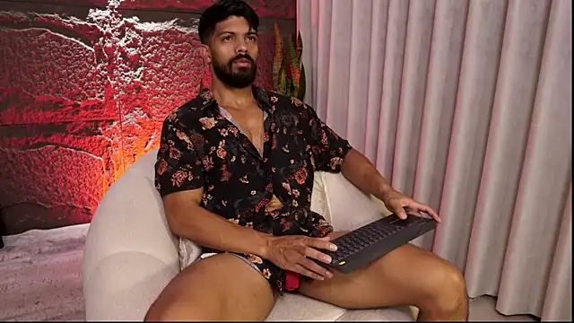 DannSaenz online show from 04.14.26