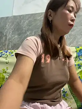 Snapshot of Linaannn chatting on 02.06.26 Linaannn online show from 02.06.26