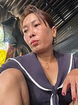 Snapshot of Linaannn chatting on 02.19.26 Linaannn online show from 02.19.26