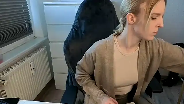 Luna Lacroix online show from 01.18.26