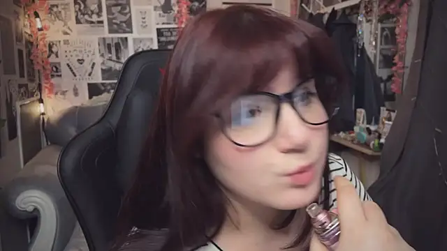 Snapshot of Diasporaaa chatting on 02.03.25 Diasporaaa online show from 02.03.25