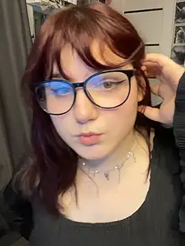 Snapshot of Diasporaaa chatting on 02.28.25 Diasporaaa online show from 02.28.25