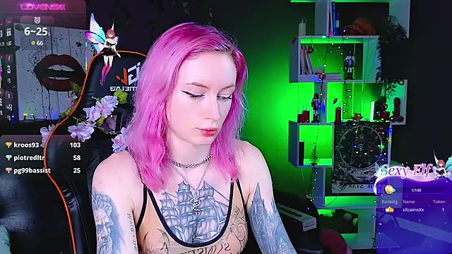Snapshot of _HelenCarter chatting on 02.24.25 HelenCarter online show from 02.24.25