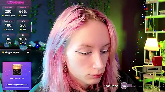 Snapshot of _HelenCarter chatting on 09.27.25 HelenCarter online show from 09.27.25