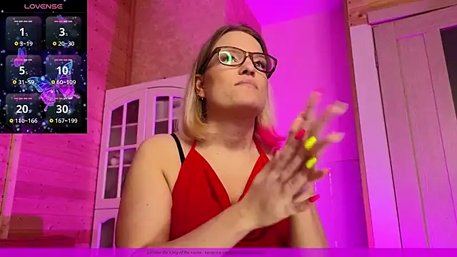 EVAshinyGIRL online show from 03.13.25