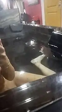 Snapshot of Mayer_09 chatting on 12.15.24 Mayer 09 online show from 12.15.24