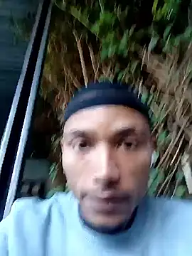 Snapshot of slimmydaddy69 chatting on 05.04.26 slimmydaddy69 online show from 05.04.26