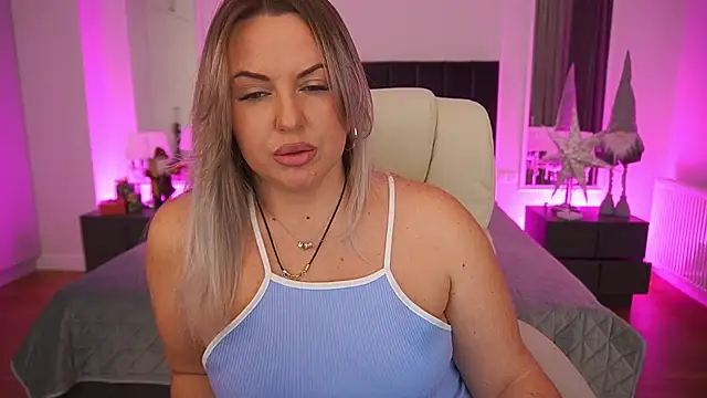 KiraCandyS online show from 01.16.26