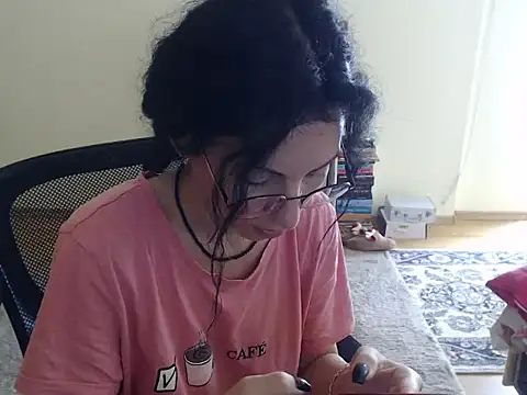 Emmatoo online show from 10.16.25