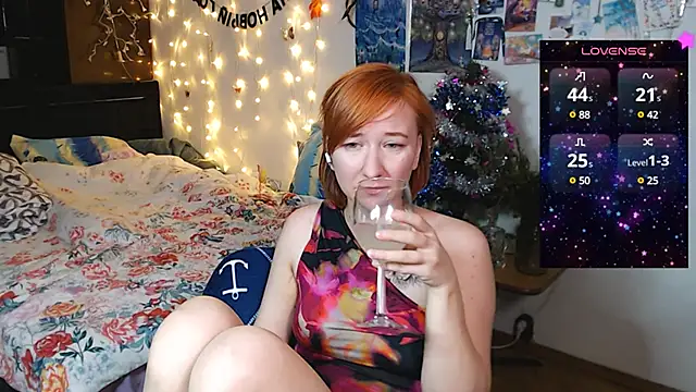 Snapshot of licentia__poetica chatting on 01.01.25 licentia poetica online show from 01.01.25