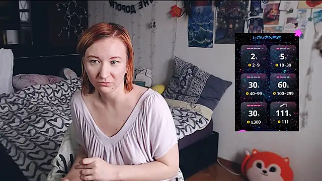 Snapshot of licentia__poetica chatting on 02.11.25 licentia poetica online show from 02.11.25