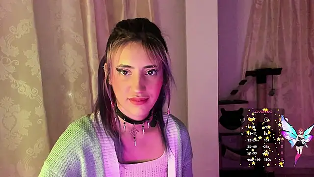 Snapshot of linnie_ chatting on 12.11.24 linnie  online show from 12.11.24