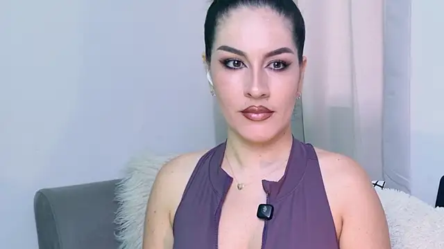 Pamela Rosal online show from 11.04.25