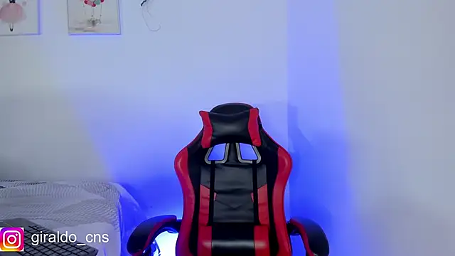 Snapshot of Giraldo_cns chatting on 04.05.26 Giraldo cns online show from 04.05.26