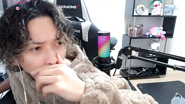 Shizukuu online show from 03.15.25