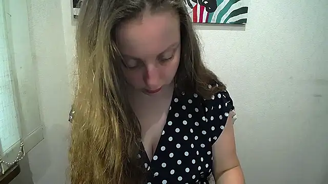 Snapshot of _Annabelle_Lee chatting on 06.26.26 Annabelle Lee online show from 06.26.26