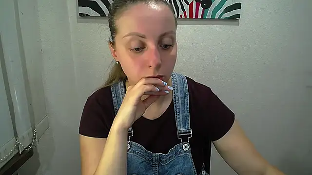 Snapshot of _Annabelle_Lee chatting on 07.29.26 Annabelle Lee online show from 07.29.26