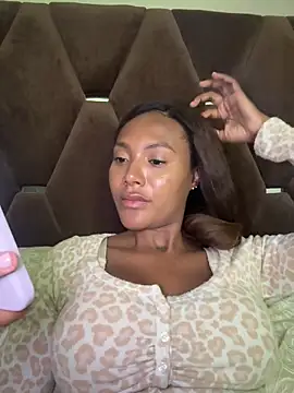 KyaraMiller online show from 03.25.26