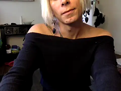 Snapshot of Thematrioshkaoficial24 chatting on 02.08.25 Thematrioshkaoficial24 online show from 02.08.25