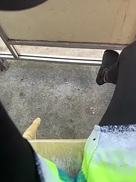 Snapshot of Big-dick_1 chatting on 09.11.25 Big-dick 1 online show from 09.11.25