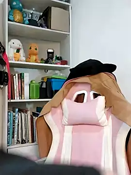 ItsNaiixa online show from 02.28.26