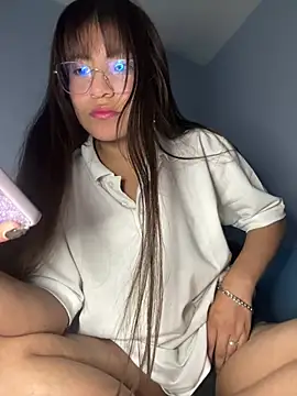 Snapshot of Lily_candy_X chatting on 01.18.25 Lily candy X online show from 01.18.25