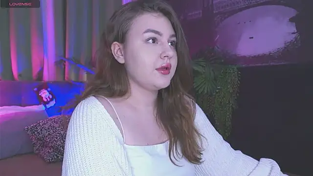 Snapshot of Mia__Peach chatting on 12.09.24 Mia Peach online show from 12.09.24