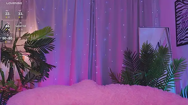 Snapshot of Mia__Peach chatting on 03.10.25 Mia Peach online show from 03.10.25