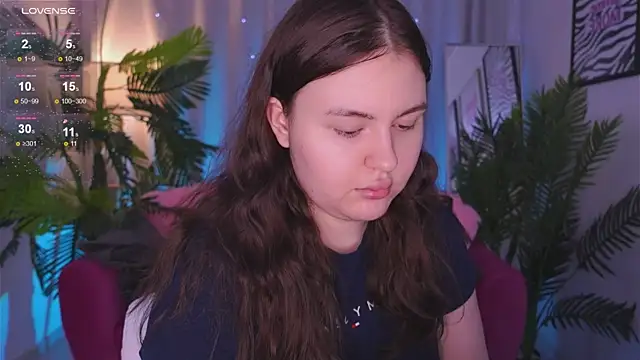 Snapshot of Mia__Peach chatting on 03.13.25 Mia Peach online show from 03.13.25