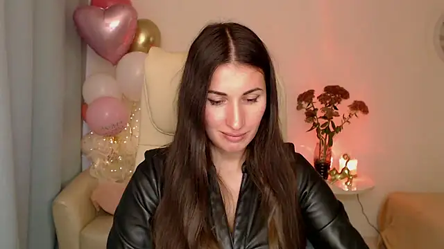 MaryMalory11 online show from 10.13.25