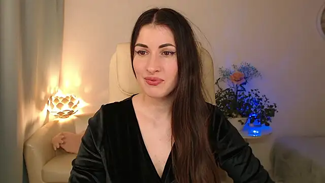 MaryMalory11 online show from 03.26.26