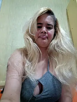 Snapshot of lamorbosa37 chatting on 12.16.24 lamorbosa37 online show from 12.16.24