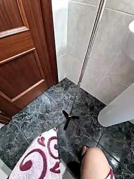 Snapshot of lamorbosa37 chatting on 12.20.24 lamorbosa37 online show from 12.20.24