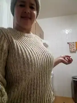 Snapshot of lamorbosa37 chatting on 12.28.24 lamorbosa37 online show from 12.28.24